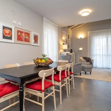 Green Lodge Apartment *